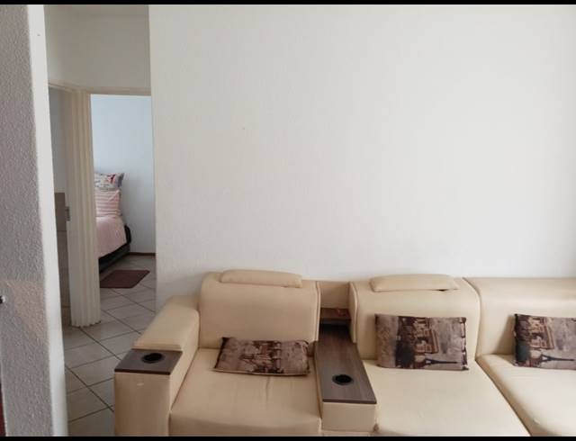 2 BEDROOM TOWNHOUSE FOR SALE IN ALBERTSDAL